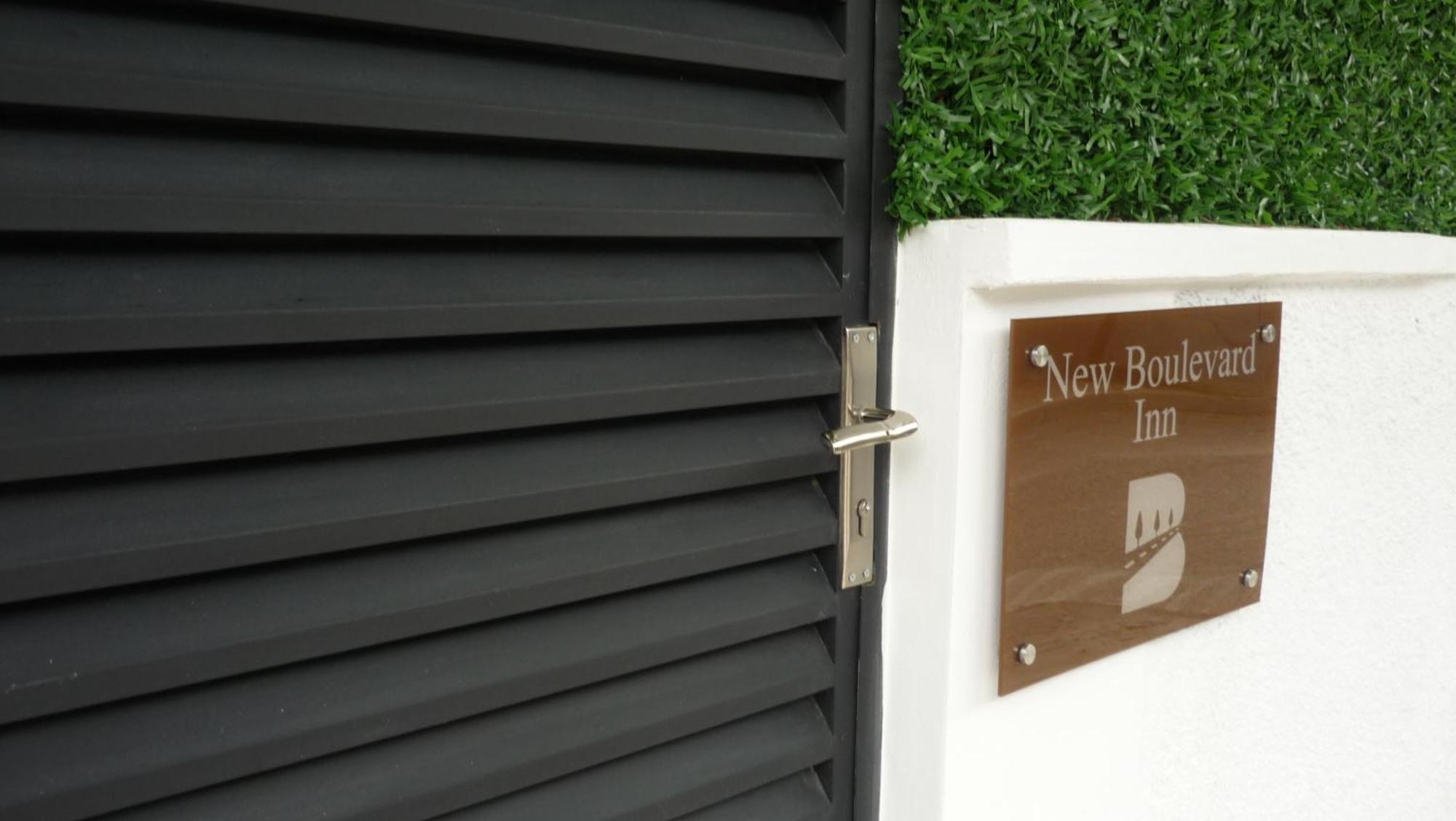 New Boulevard Inn Tirana Exterior foto