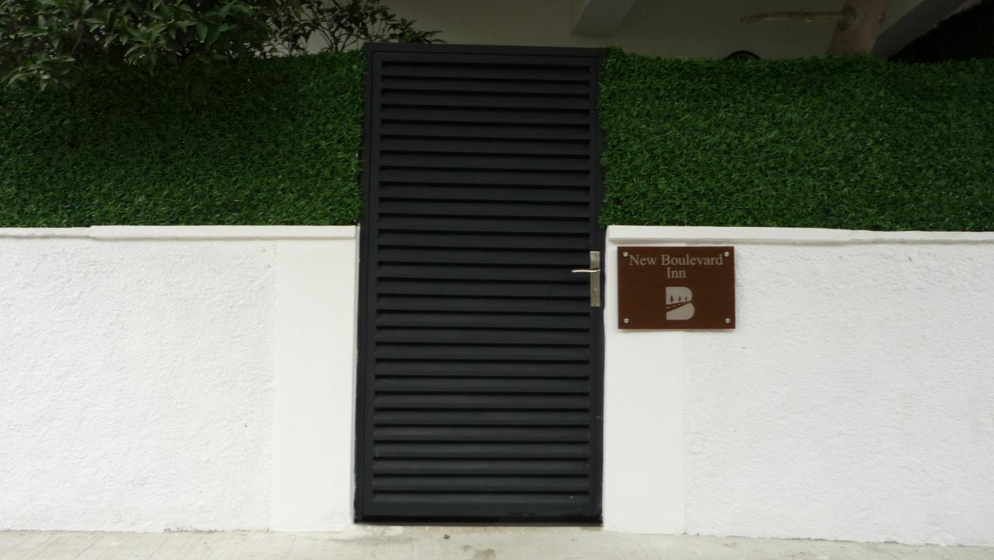 New Boulevard Inn Tirana Exterior foto