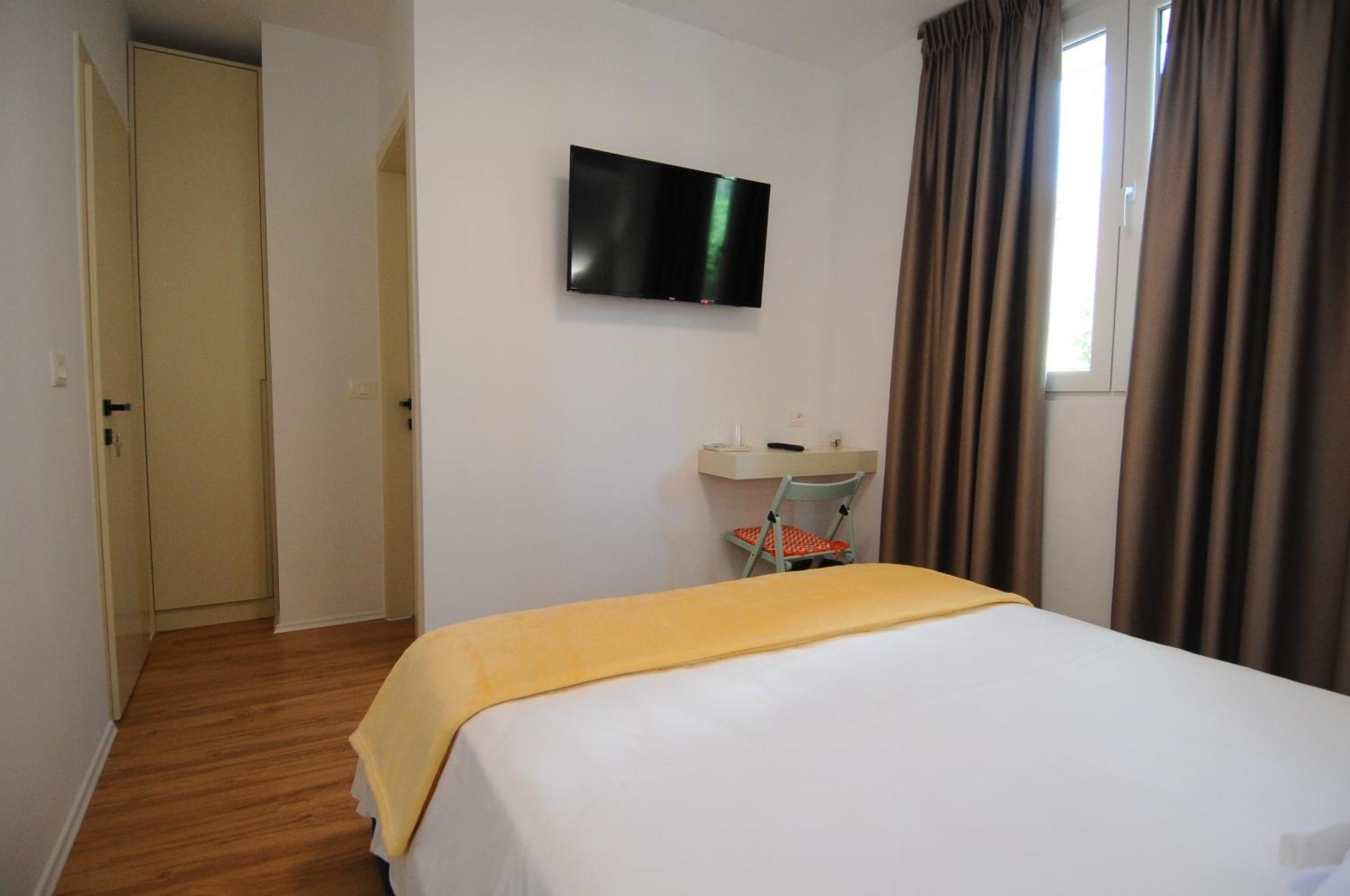 New Boulevard Inn Tirana Exterior foto