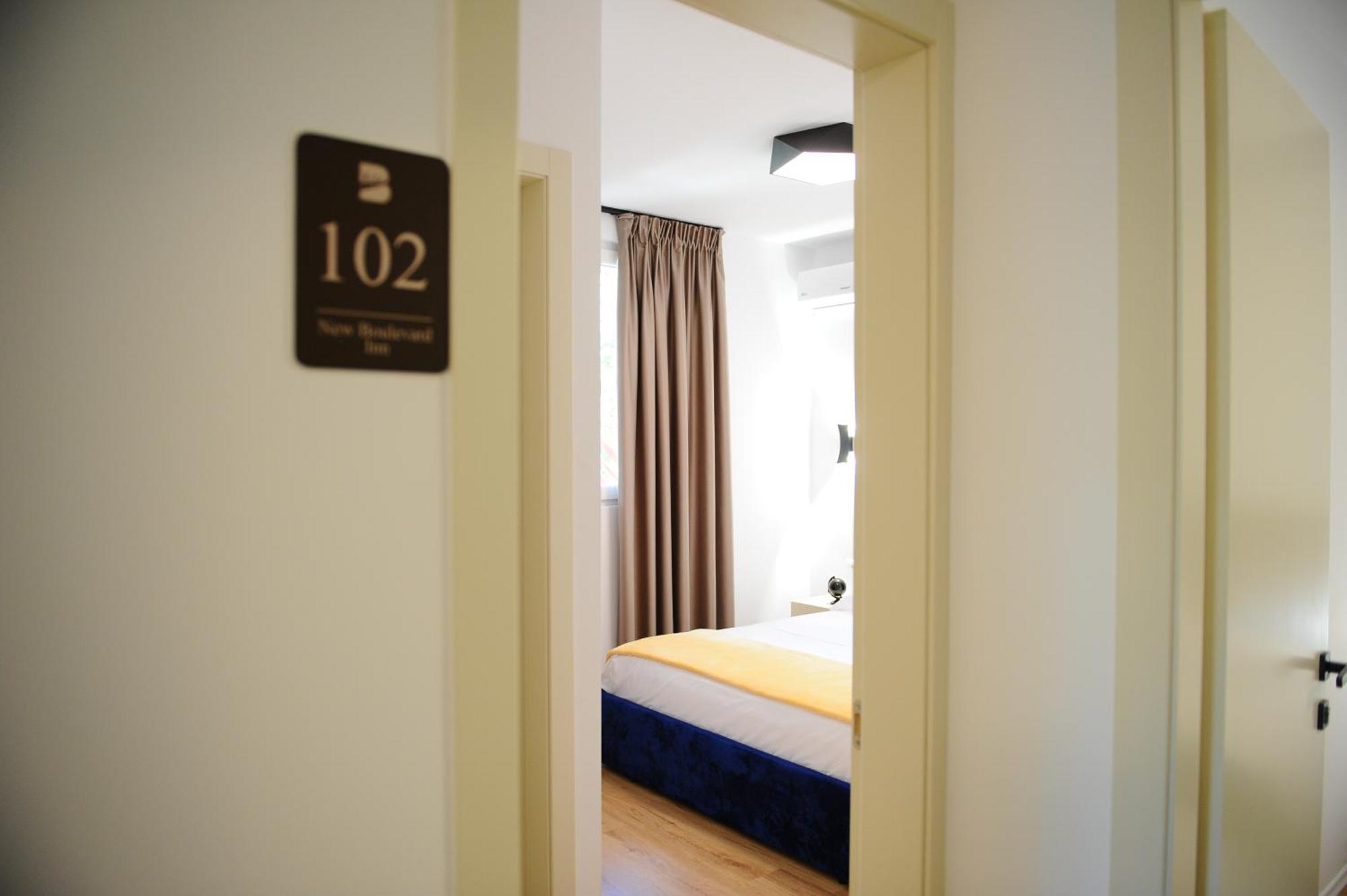 New Boulevard Inn Tirana Exterior foto