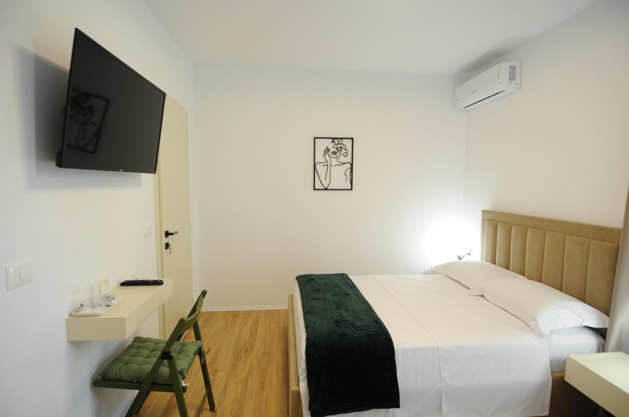 New Boulevard Inn Tirana Exterior foto